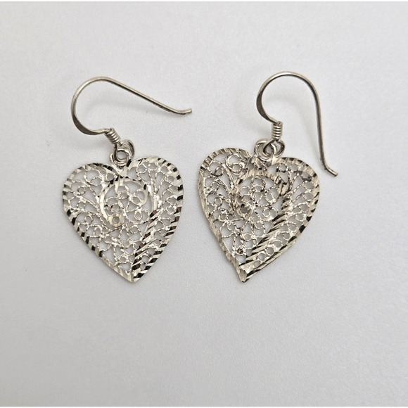 Vintage Sterling Silver Heart Earrings Diamond Cut Open Work Ornate Boho Classic - Picture 12 of 13